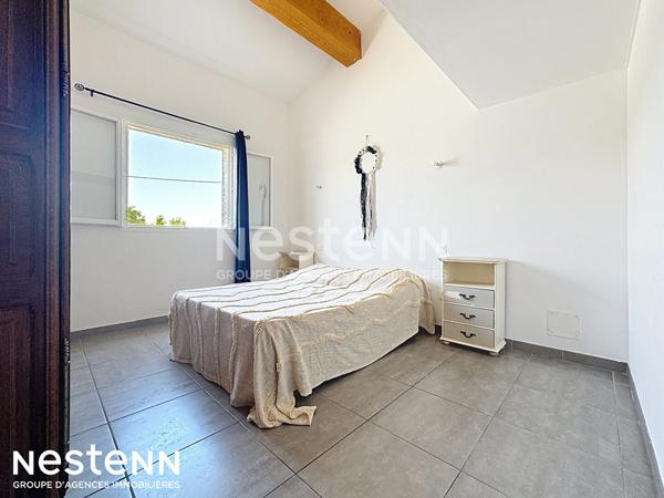 Maison à Canet comprenant 4 chambres et double garage