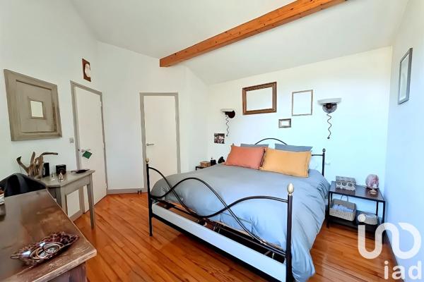 Maison 7 pièces de 166 m² à Saint-Just-Malmont (43240)