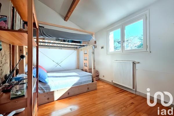 Maison 7 pièces de 166 m² à Saint-Just-Malmont (43240)