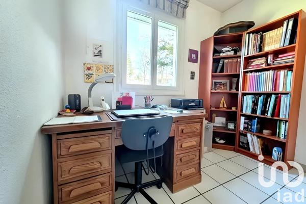 Maison 7 pièces de 166 m² à Saint-Just-Malmont (43240)