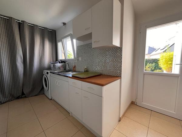 A VENDRE MAISON PROCHE DINAN AVEC VIE DE PLAIN PIED, 4 CHAMBRES TERRAIN CLOS