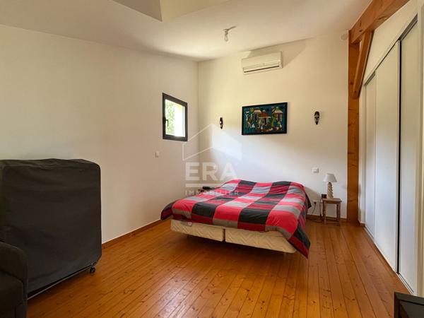 A vendre maison atypique à COURSAC 24430