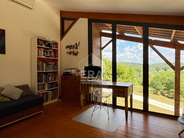 A vendre maison atypique à COURSAC 24430