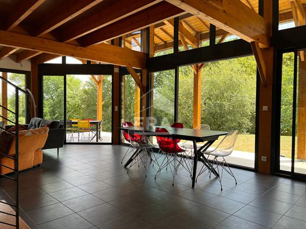 A vendre maison atypique à COURSAC 24430