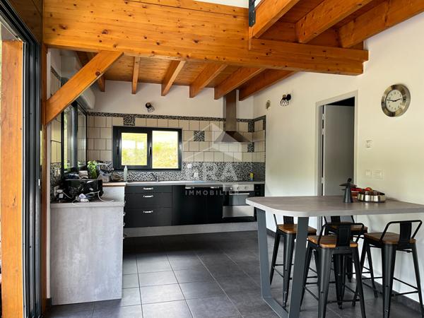 A vendre maison atypique à COURSAC 24430