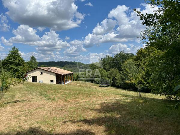 A vendre maison atypique à COURSAC 24430
