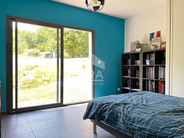 A vendre maison atypique à COURSAC 24430