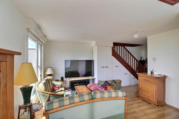 Appartement Duplex à Elancourt 5 pièces 100 m2 avec parking sous-sol