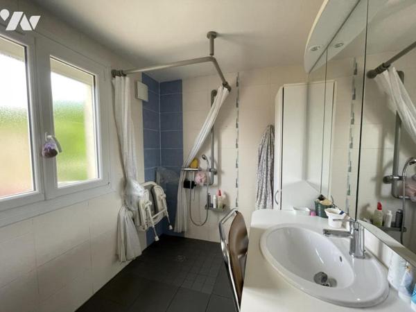 Maison d'habitation offrant environ 110 m² habitables sur un terrain de 1251 m².