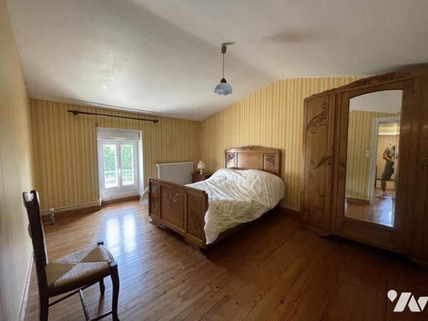 Maison d'habitation offrant environ 110 m² habitables sur un terrain de 1251 m².