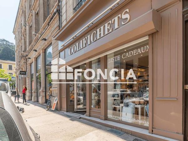 À vendre Local commercial 70 m² - Vienne 38200