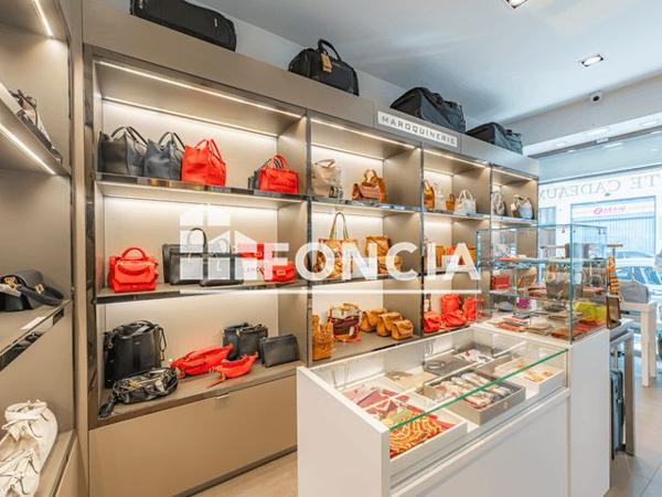 À vendre Local commercial 70 m² - Vienne 38200