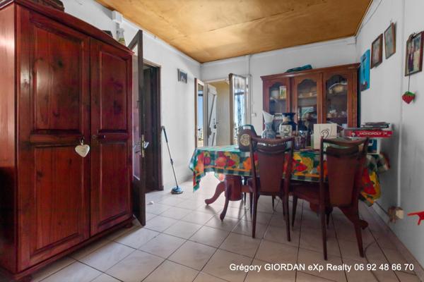 Maison dans Saint-Pierre