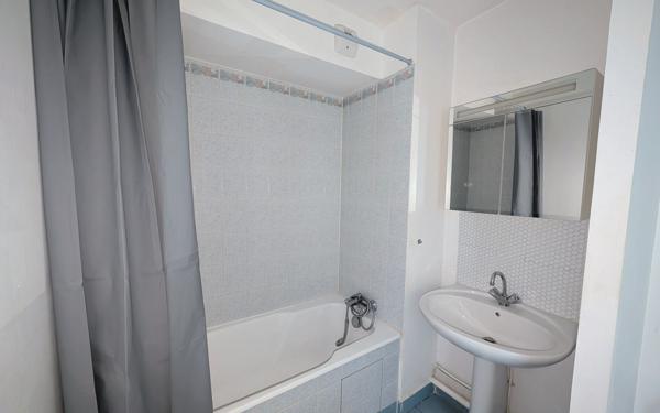 Appartement à vendre    1 pièce • 25,95 m2 Bois-Guillaume