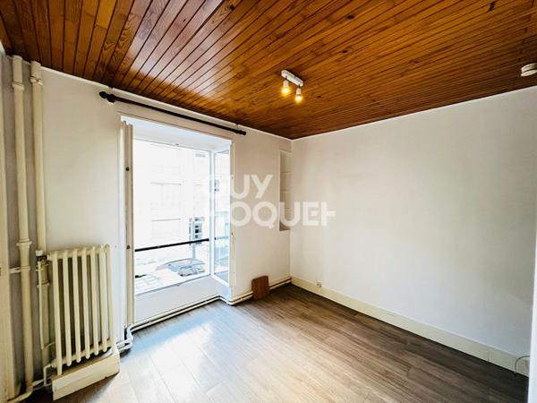 Studio 12,8 m2 PARIS 15 SAINT-CHARLES