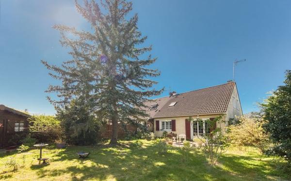 Maison à vendre    4 pièces • 87,50 m2 Ozoir-la-Ferrière