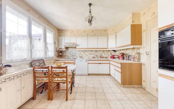 Maison à vendre    4 pièces • 87,50 m2 Ozoir-la-Ferrière