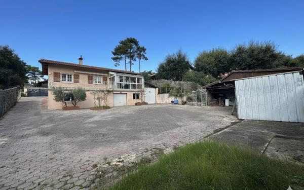 Maison à vendre    4 pièces •  Capbreton