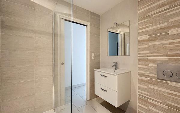 Appartement à vendre    6 pièces • 130,62 m2 Ambilly