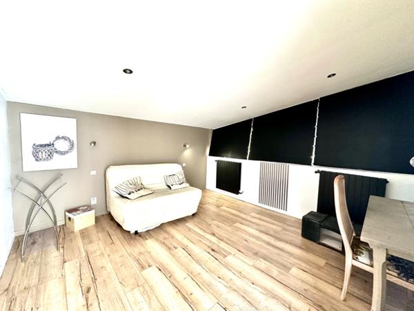 Marseille 10 ème, Quartier Saint Loup, T4 de 95m2, Dernier étage, Lumineux dans une petite copropriété.