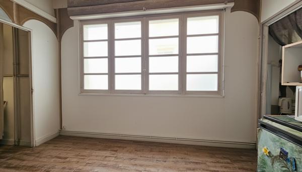 Appartement ou local professionnel AGEN 153.99 m2