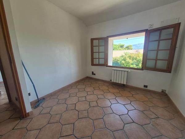 Maison à LA GARDE, 83130 - 6 pièces 99m²