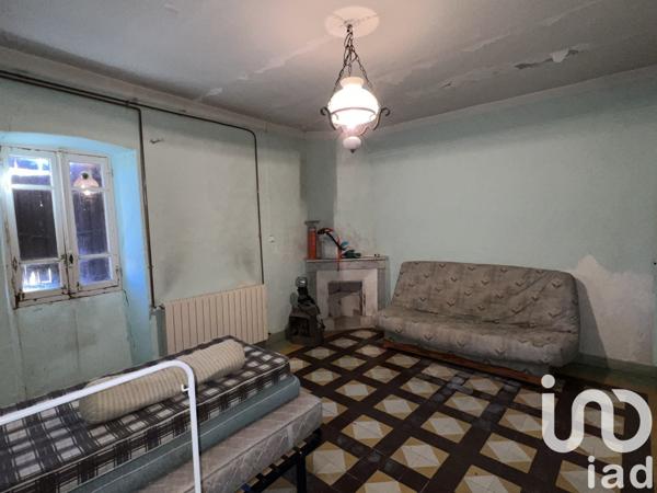 Maison 12 pièces de 230 m² à Saint-Sernin (07200)