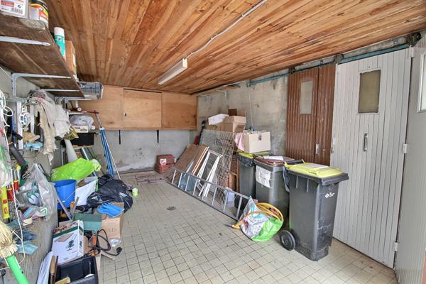 Maison Pre St Gervais 3 pieces  avec exterieur , sous sol total et garage ferne exterieur