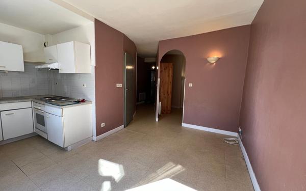 Appartement à vendre    2 pièces • 280 m2 Pau