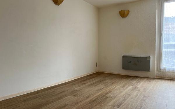 Appartement à vendre    2 pièces • 280 m2 Pau
