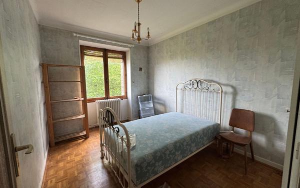 Maison à vendre    5 pièces •  Chabrillan