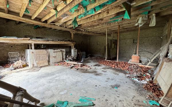 Maison à vendre    5 pièces •  Chabrillan