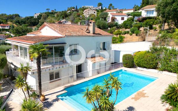 Maison à vendre    7 pièces • 199,39 m2 Mandelieu-la-Napoule