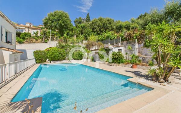 Maison à vendre    7 pièces • 199,39 m2 Mandelieu-la-Napoule