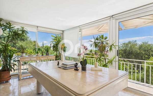 Maison à vendre    7 pièces • 199,39 m2 Mandelieu-la-Napoule