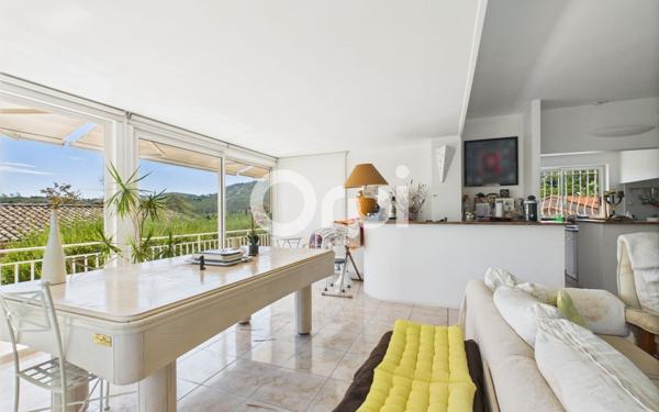 Maison à vendre    7 pièces • 199,39 m2 Mandelieu-la-Napoule