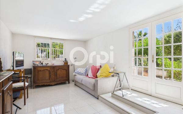 Maison à vendre    7 pièces • 199,39 m2 Mandelieu-la-Napoule