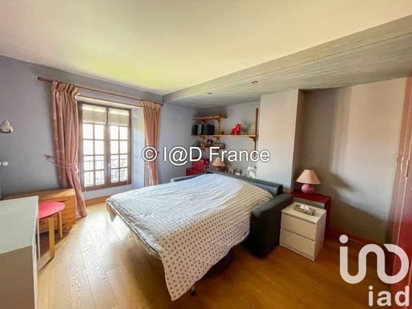 Maison 8 pièces de 165 m² à Leuville-sur-Orge (91310)