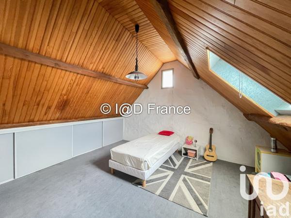 Maison 8 pièces de 165 m² à Leuville-sur-Orge (91310)