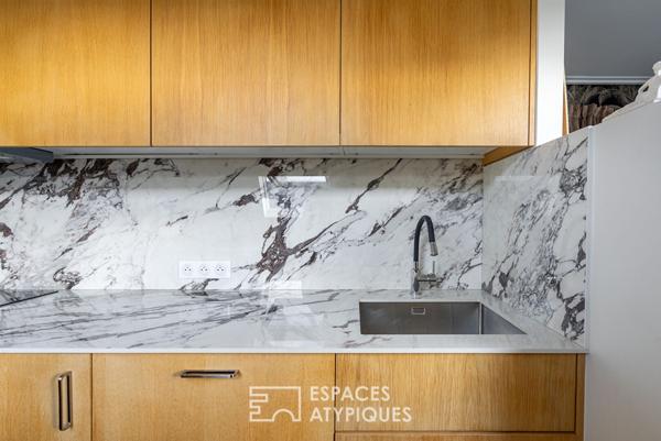 Studio rénové au dernier étage d’un immeuble avec ascenseur au coeur du Marais