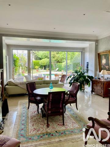 Maison à vendre 10 pièces 277 m² Bordeaux