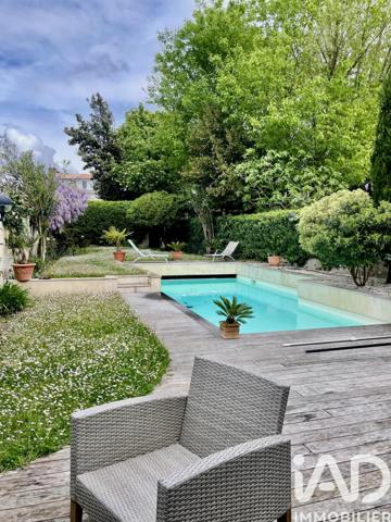 Maison à vendre 10 pièces 277 m² Bordeaux