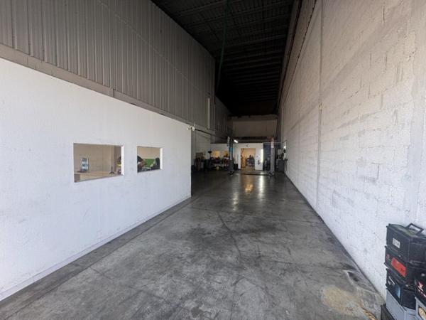 Location / Local Industriel / Bâtiment