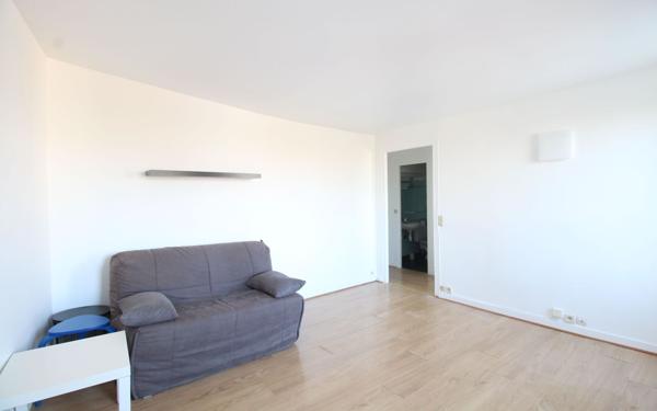 Appartement à louer    1 pièce • 28,86 m2 Paris 14