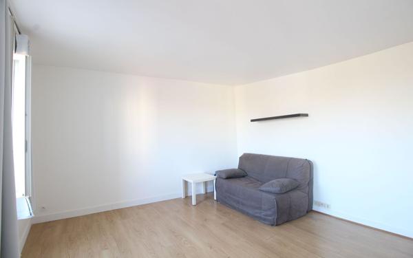 Appartement à louer    1 pièce • 28,86 m2 Paris 14
