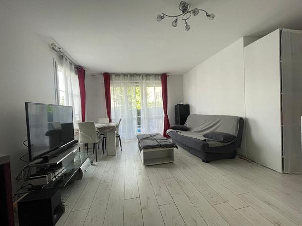 VENTE : appartement F2 (45 m²) à COMBS LA VILLE