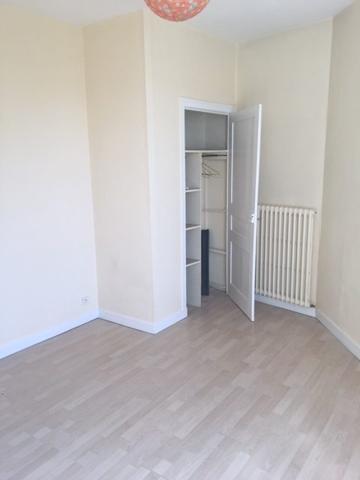 Appartement T3 centre-ville Laval