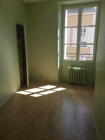 Appartement T3 centre-ville Laval