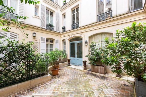 Vente Appartement de luxe Paris 7 6 Pièces 165 m²