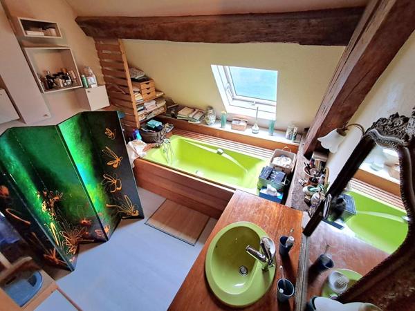 Maison 5 pièces Montigny les Vesoul 130 m2 à 129 000 euros